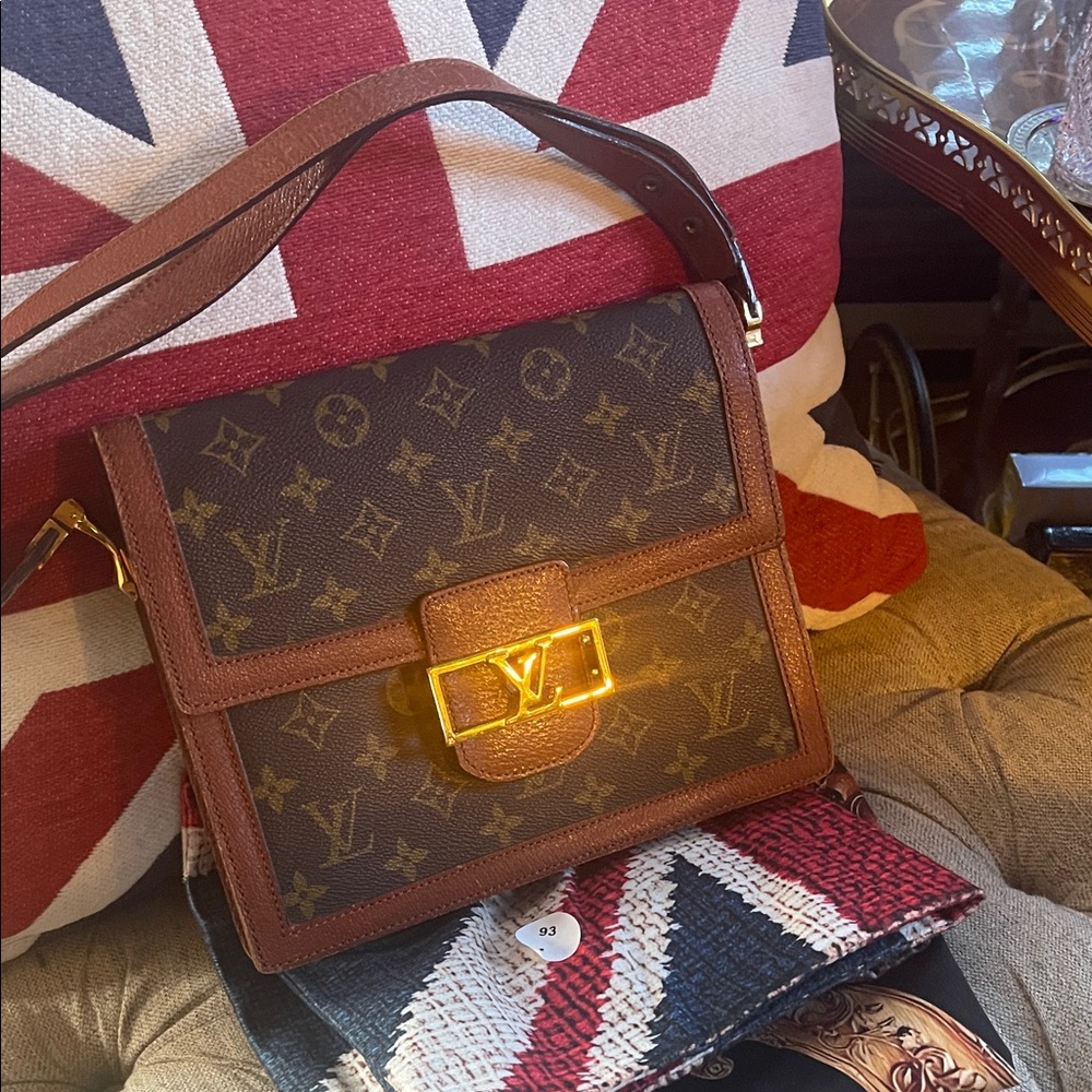Louis Vuitton Monogram Canvas Shoulder Bag in Brown with Gold Hardware